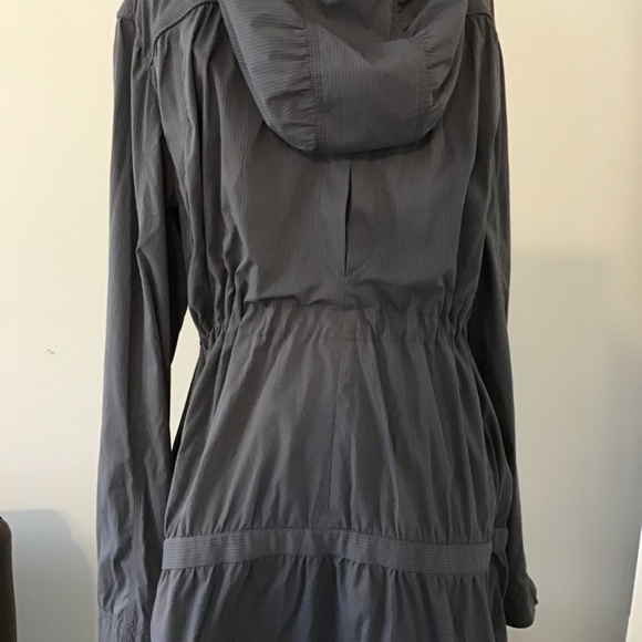 Lululemon Apres Practice Anorak(size 8) - Picture 5 of 6